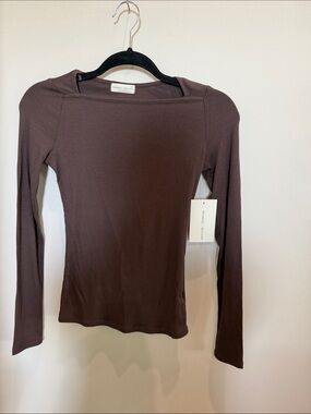 Brown Ribbed Long-Sleeve Top